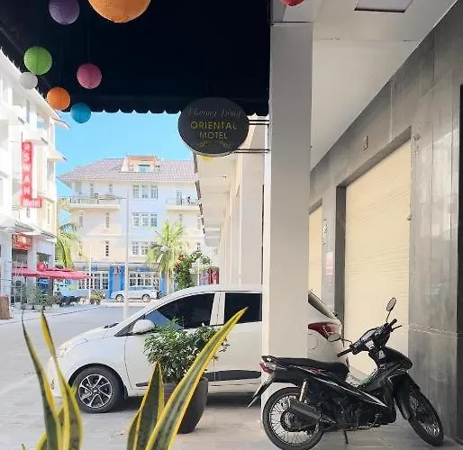 Phuong Dong Hạ Long